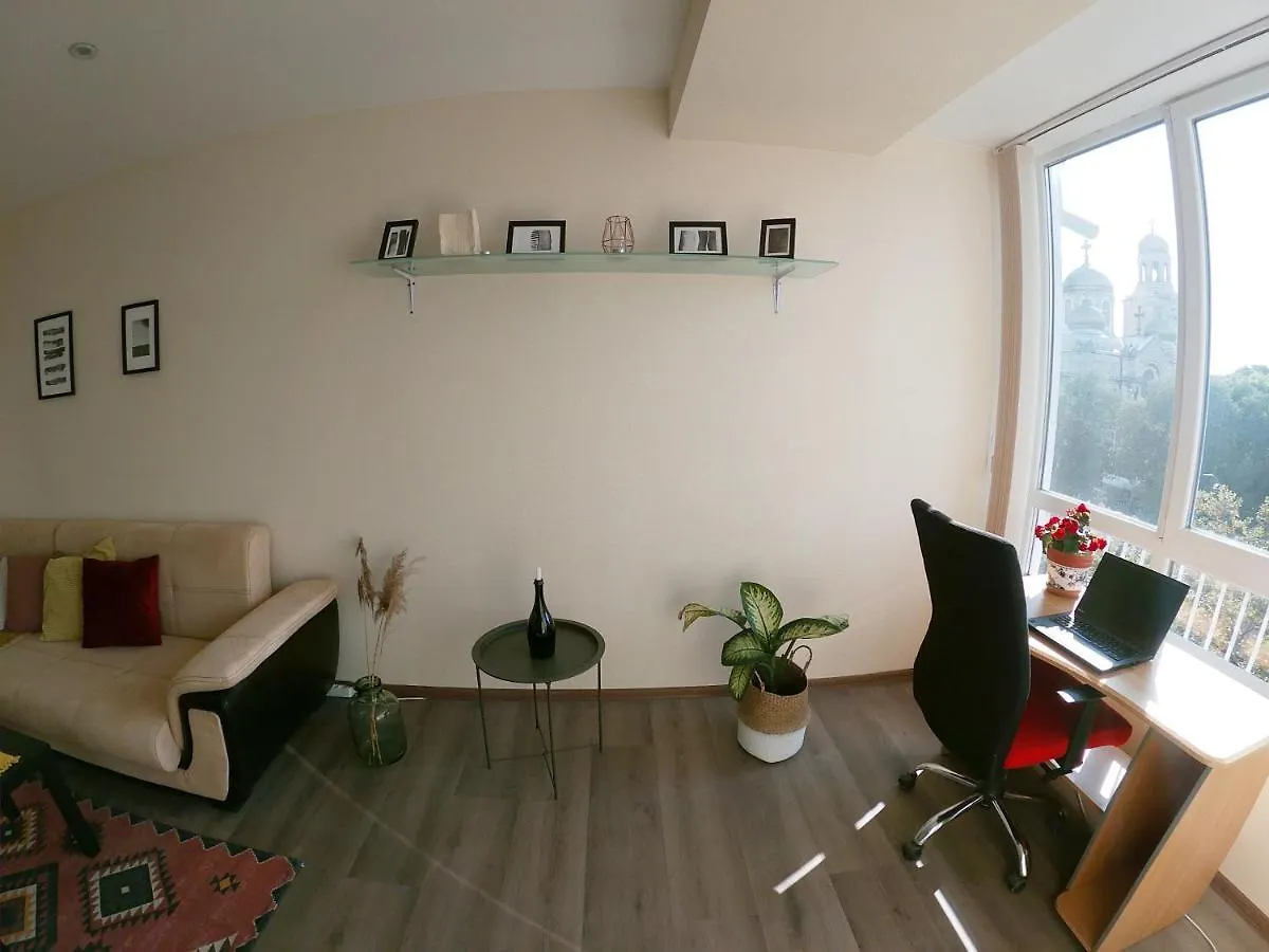By The Cathedral - Top Center - 2 Bedroom Flat Варна 0*,